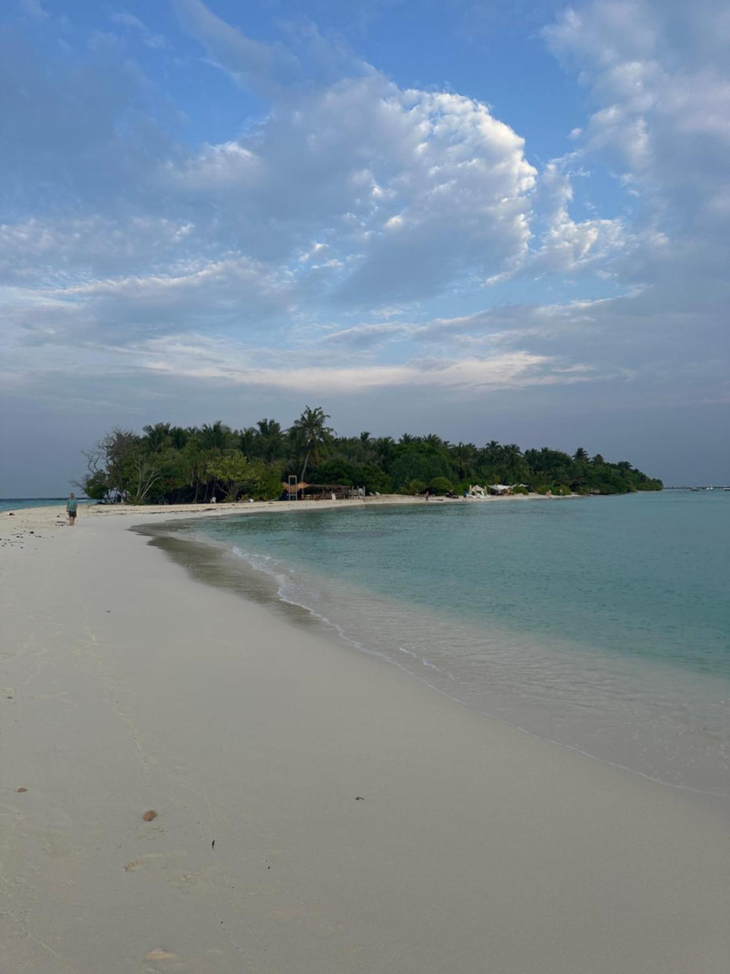 ホテル Hudhuvelimaldives Omadhoo エクステリア 写真