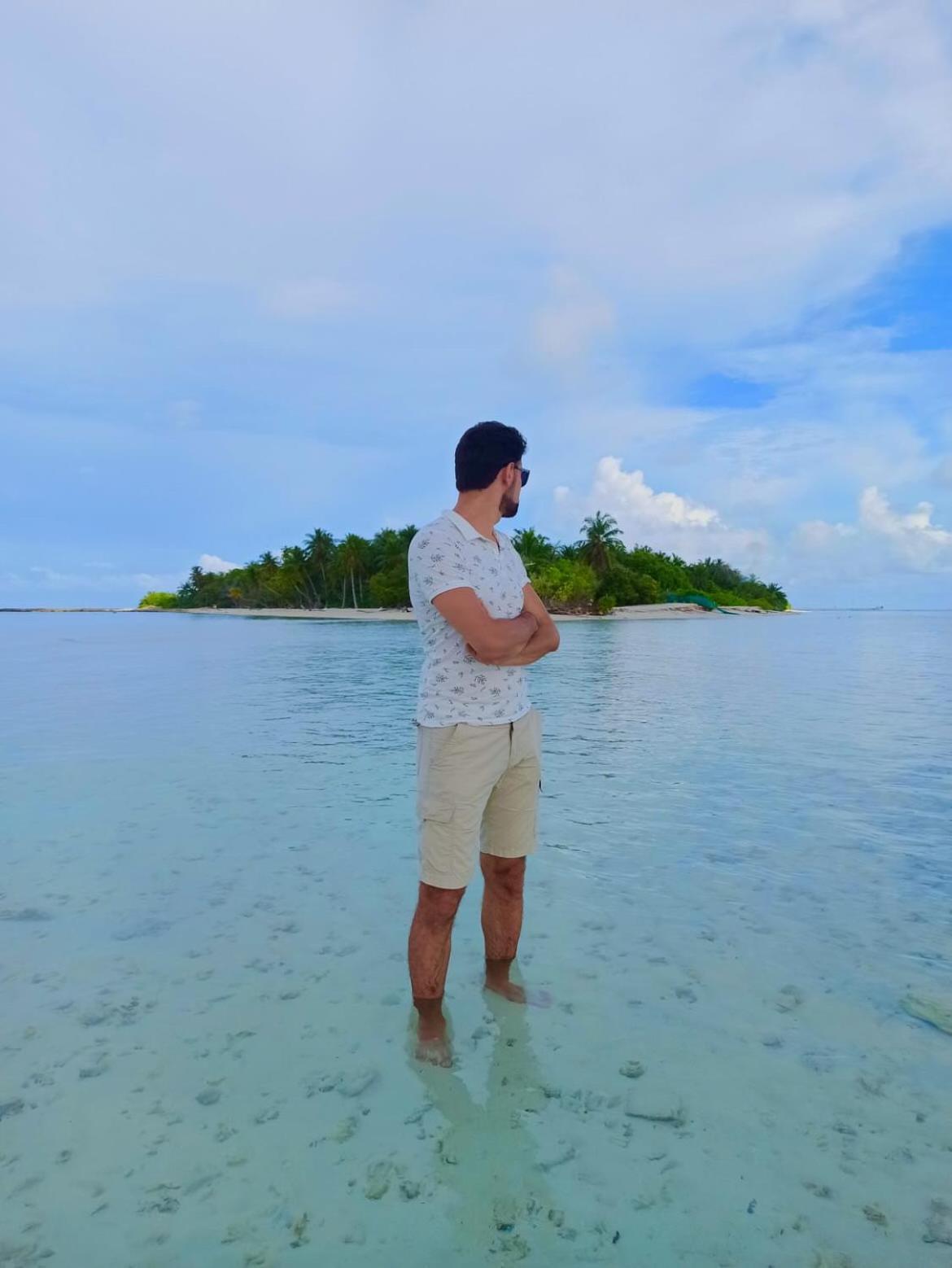 ホテル Hudhuvelimaldives Omadhoo エクステリア 写真